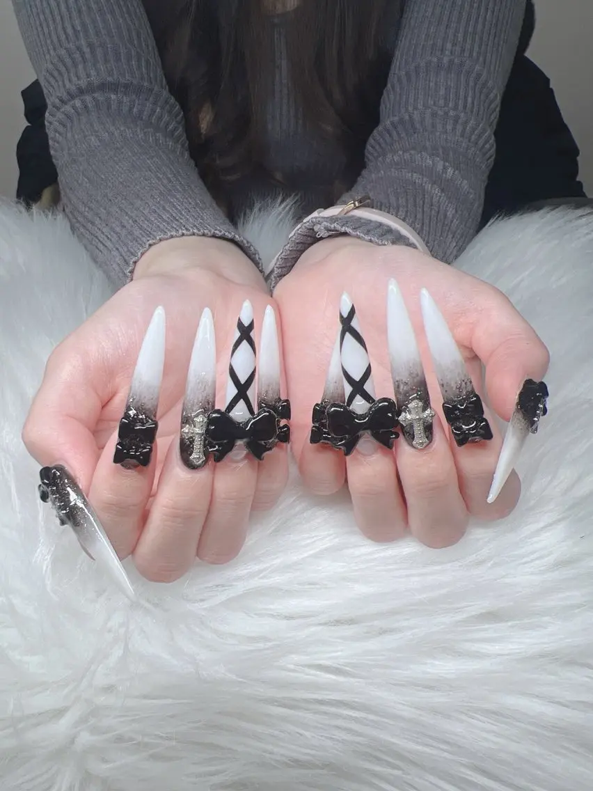 ネイル ハンドネイル Lee Nails チップ長さだし専門店のネイルデザイン