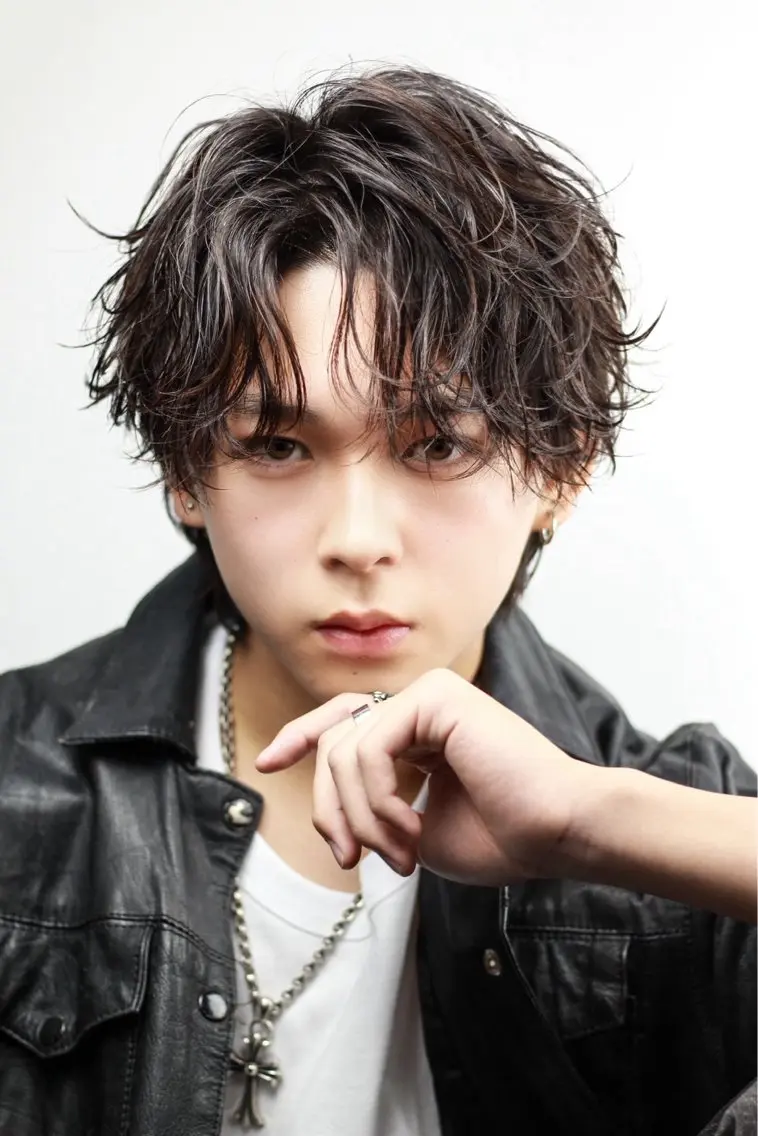 【👑特別価格👑】 メンズカット+波巻きパーマの写真
