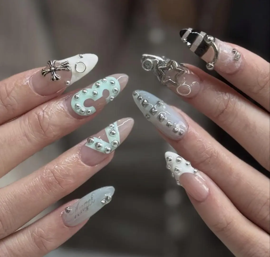 ネイル ハンドネイル 🎀 NaNa_nailのネイルデザイン