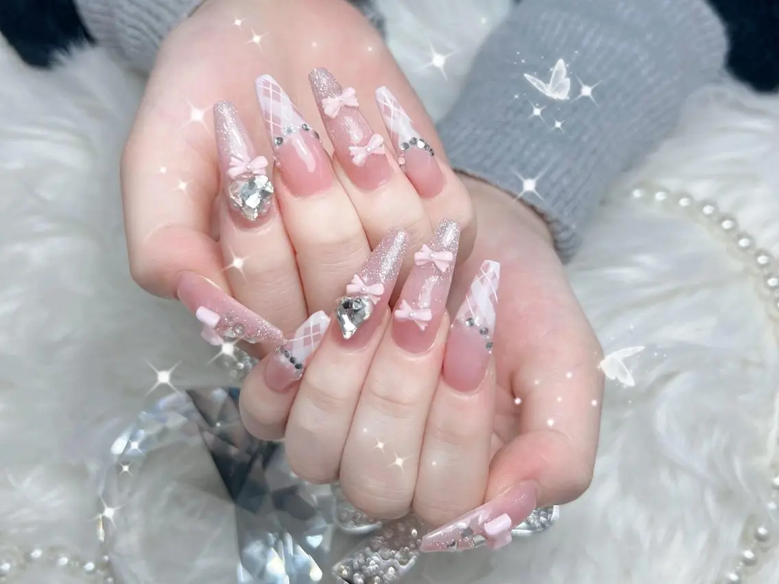 ネイル ハンドネイル ハンドケア Nova Nail Nambaのネイルデザイン