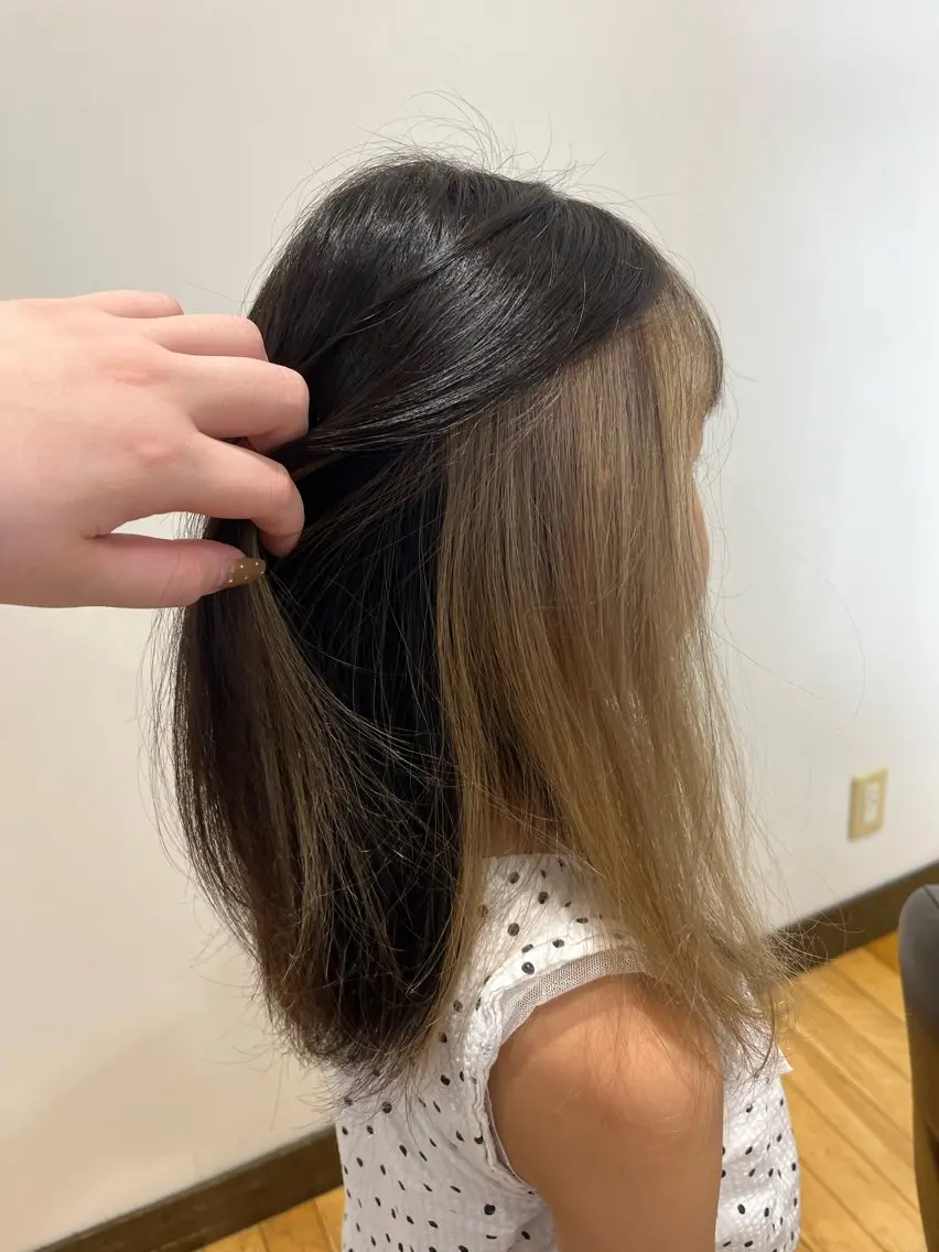 カラー ベージュカラー インナーカラー ヘアカラー VAN COUNCIL清須店のヘアスタイル