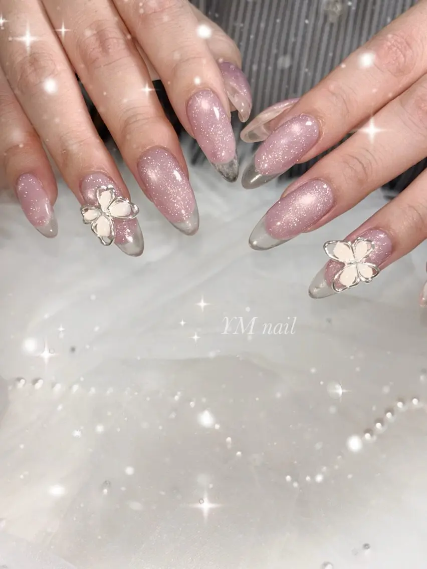 ネイル クリアネイル フラッシュネイル フラッシュマグ フレンチネイル ピンク ハンドネイル YM nailのネイルデザイン