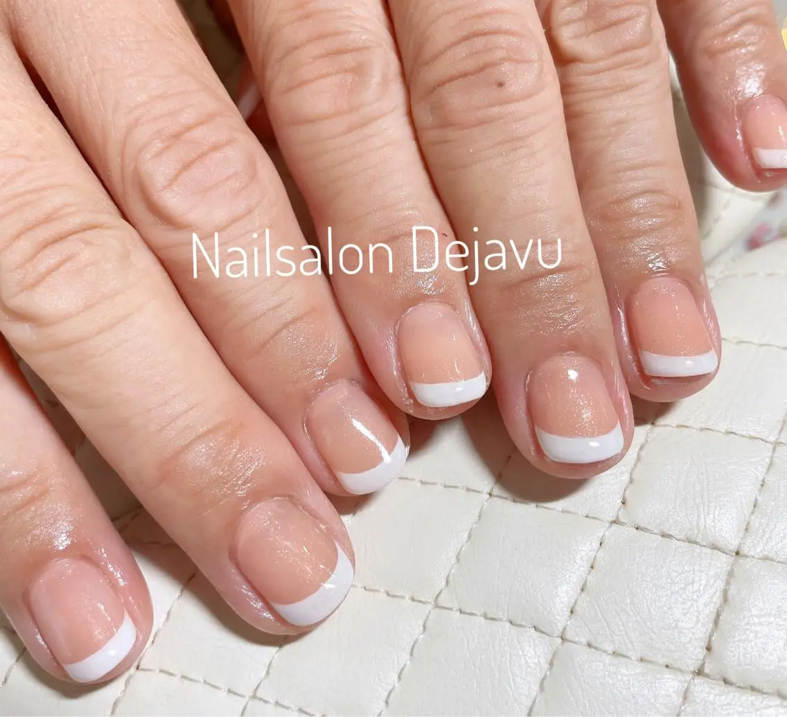 ネイル アートネイル フレンチネイル ジェルネイル ワンカラーネイル ハンドネイル Nail salon Dejavu 🌿のネイルデザイン