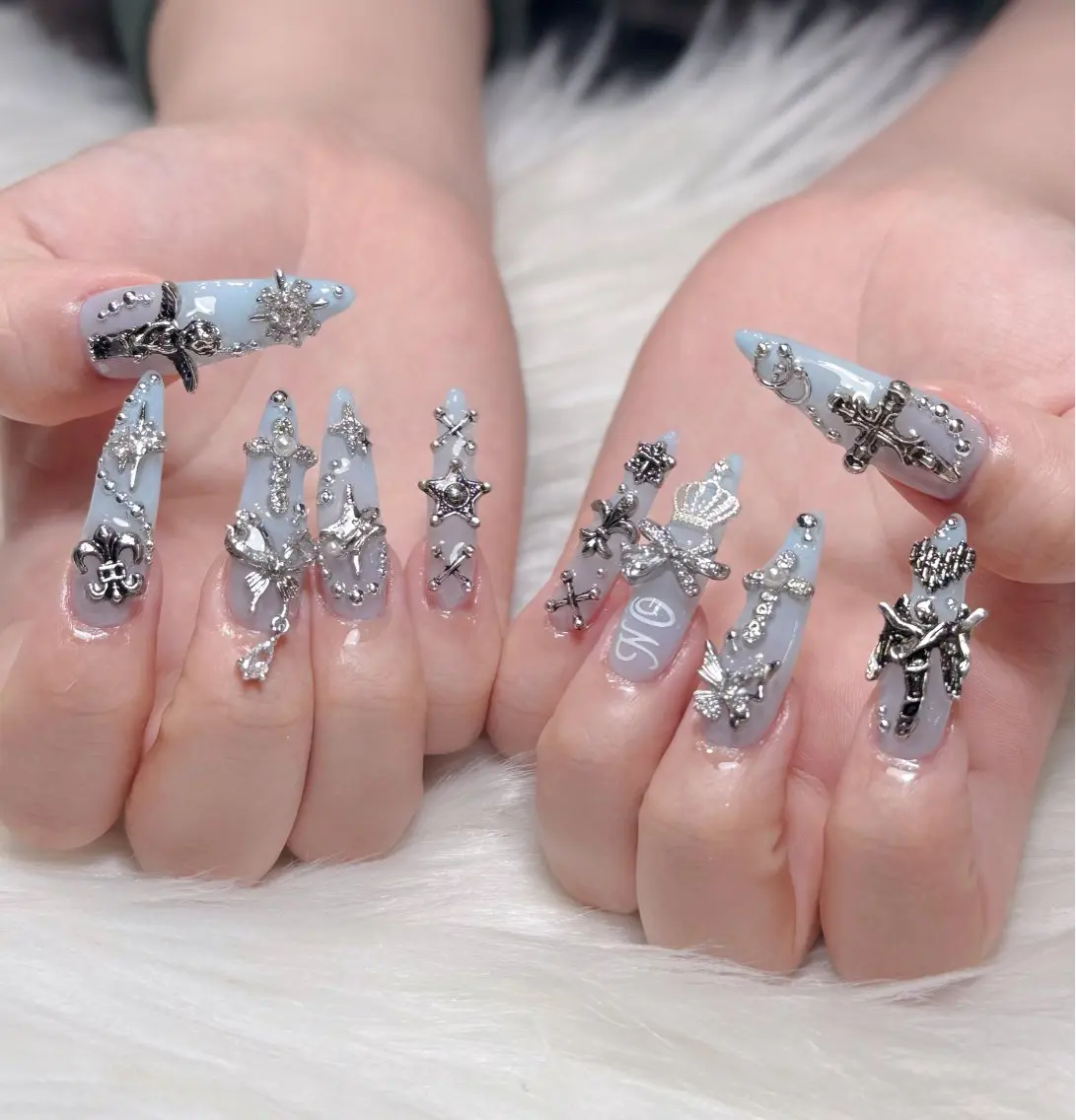 ネイル オーロラネイル チークネイル フットネイル フレンチネイル ジェルネイル ハンドネイル Nichi Nailsのネイルデザイン