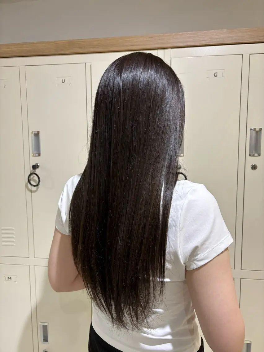 ロング カラー カット ヘアカラー 近藤 風華のヘアスタイル