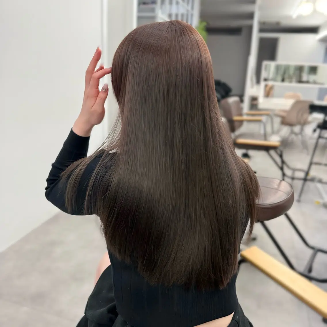 ミディアム カラー ミディアムレイヤー ベージュカラー グレージュ 韓国風ヘア レイヤーカット カット ヘアカラー ミディアムレイヤー/ 顔周り/神山のヘアスタイル