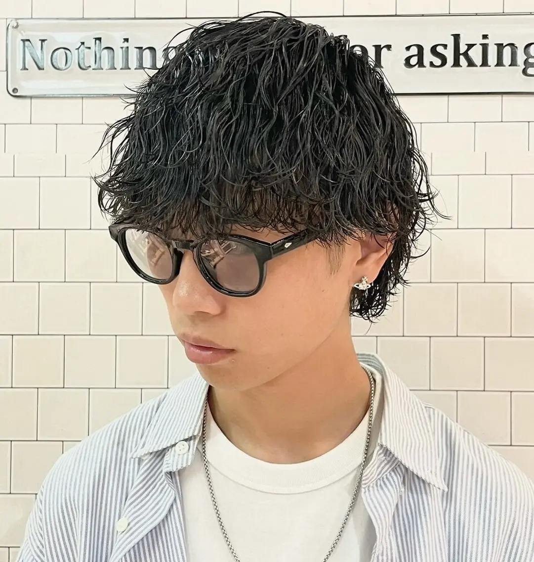 パーマ メンズ 【メンズ特化】 シャドウパーマのヘアスタイル