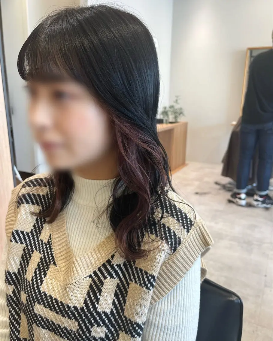 セミロング うる艶カラー asukaのヘアスタイル