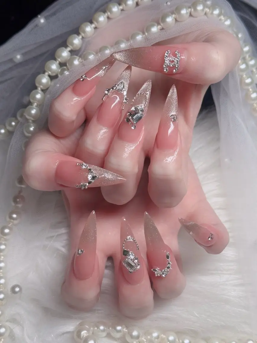 ネイル フレンチネイル ジェルネイル ハロウィン 韓国ネイル マグネットネイル ハンドネイル Hbaby nailのネイルデザイン