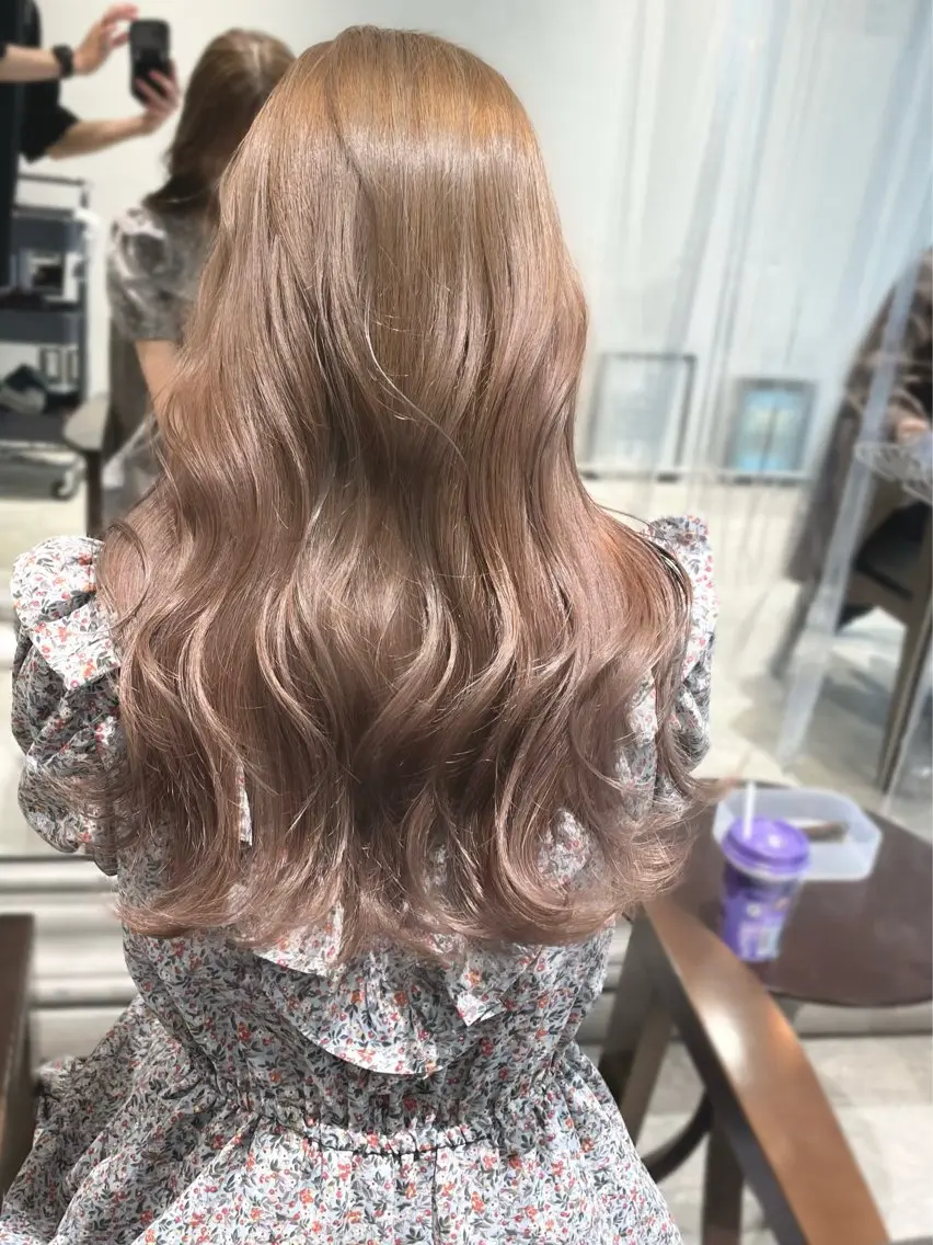 カラー ヘアアレンジ 🎀ハイトーン・艶 カラー HANA🎀のヘアスタイル