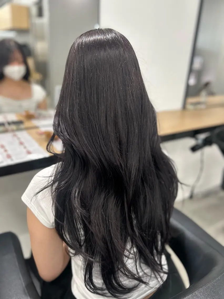 ロング カラー ヘアカラー トリートメント ヘッドスパ ヘアセット YUKA🤍ベージュ /ミルクティーのヘアスタイル