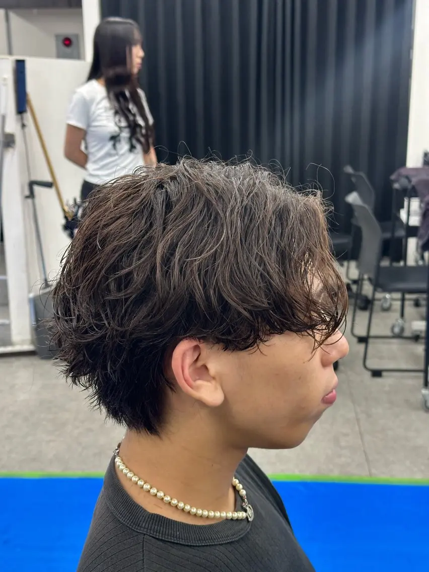 パーマ メンズ カット パーマ ロン毛/スパイキー/ フェザー/トムのヘアスタイル