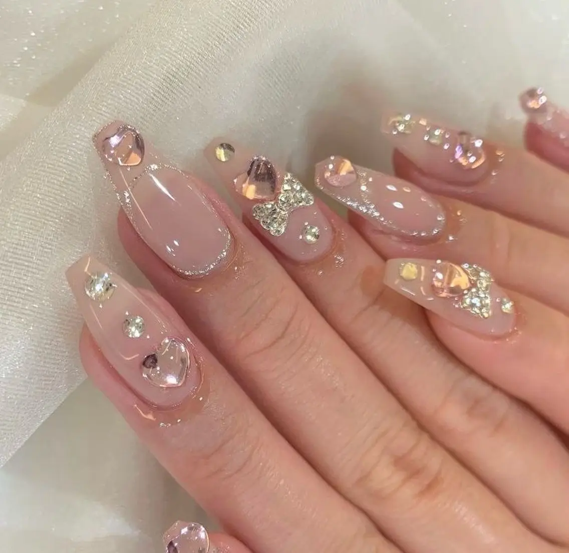 ネイル フットネイル フレンチネイル グラデーション キラキラネイル マグネットネイル Lina nailのネイルデザイン