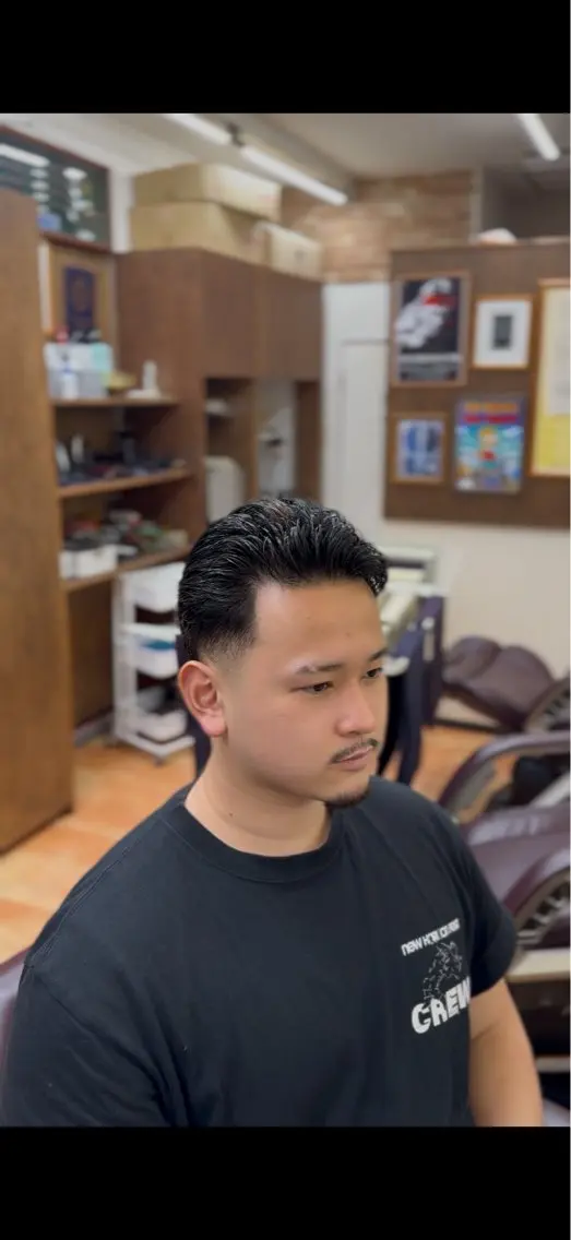 メンズ オールバック フェードカット 浅倉 迅佑のヘアスタイル