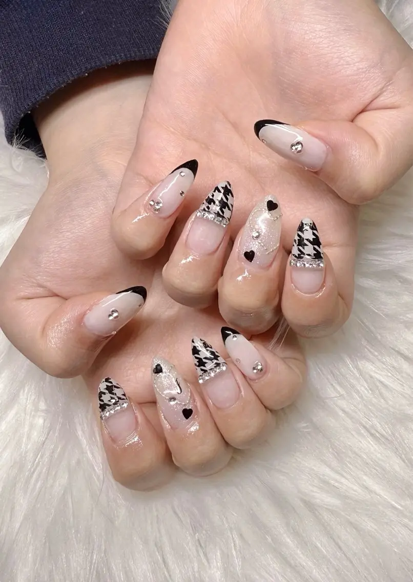 ネイル ハンドネイル CHARME 🤎〔RINA〕のネイルデザイン