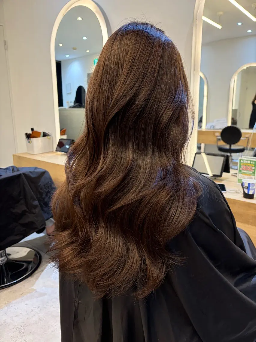 ロング カラー カット ヘアカラー トリートメント 韓国🇰🇷透明感 ERIのヘアスタイル