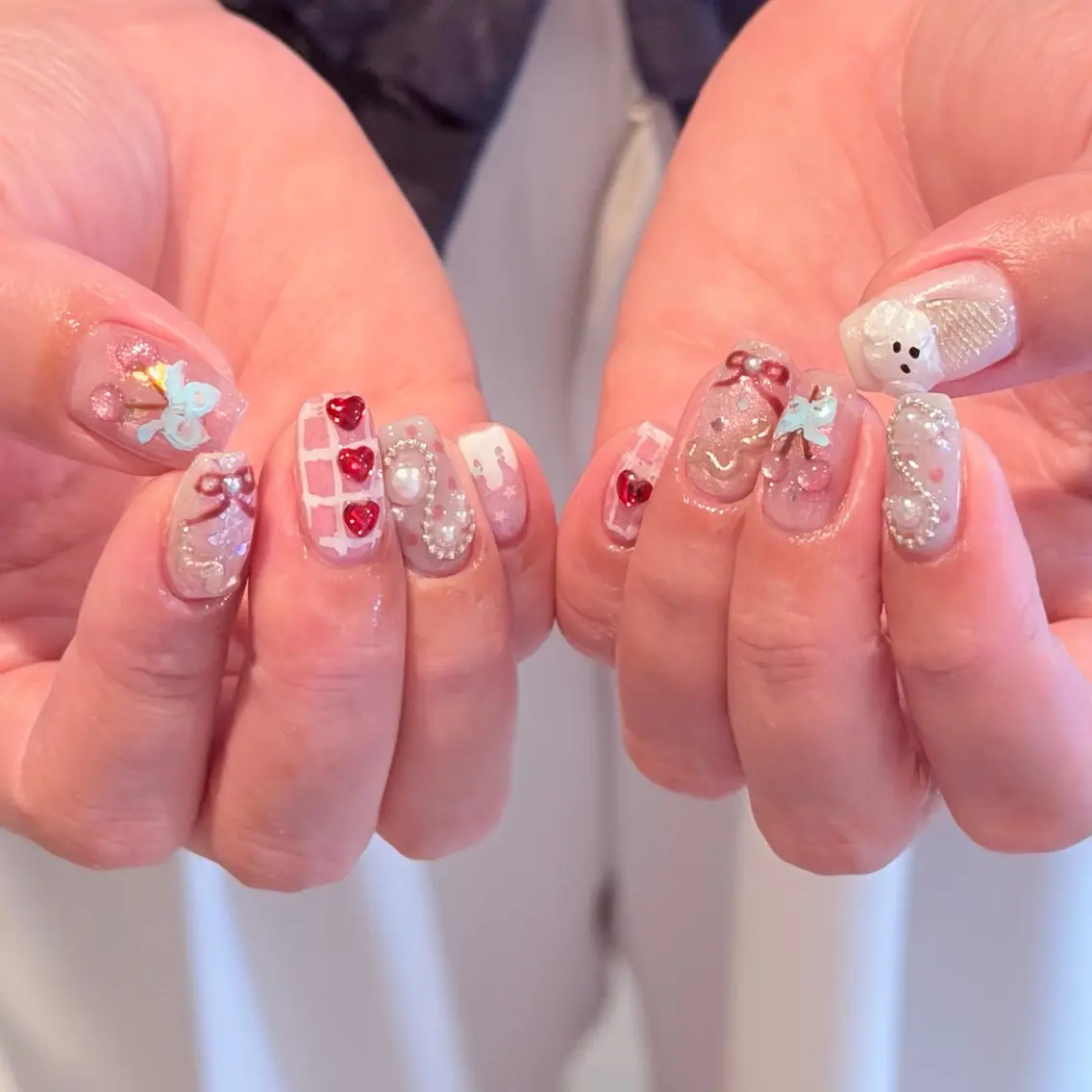 ネイル ハンドネイル 🎀フェイ フェイ🫧💗のネイルデザイン