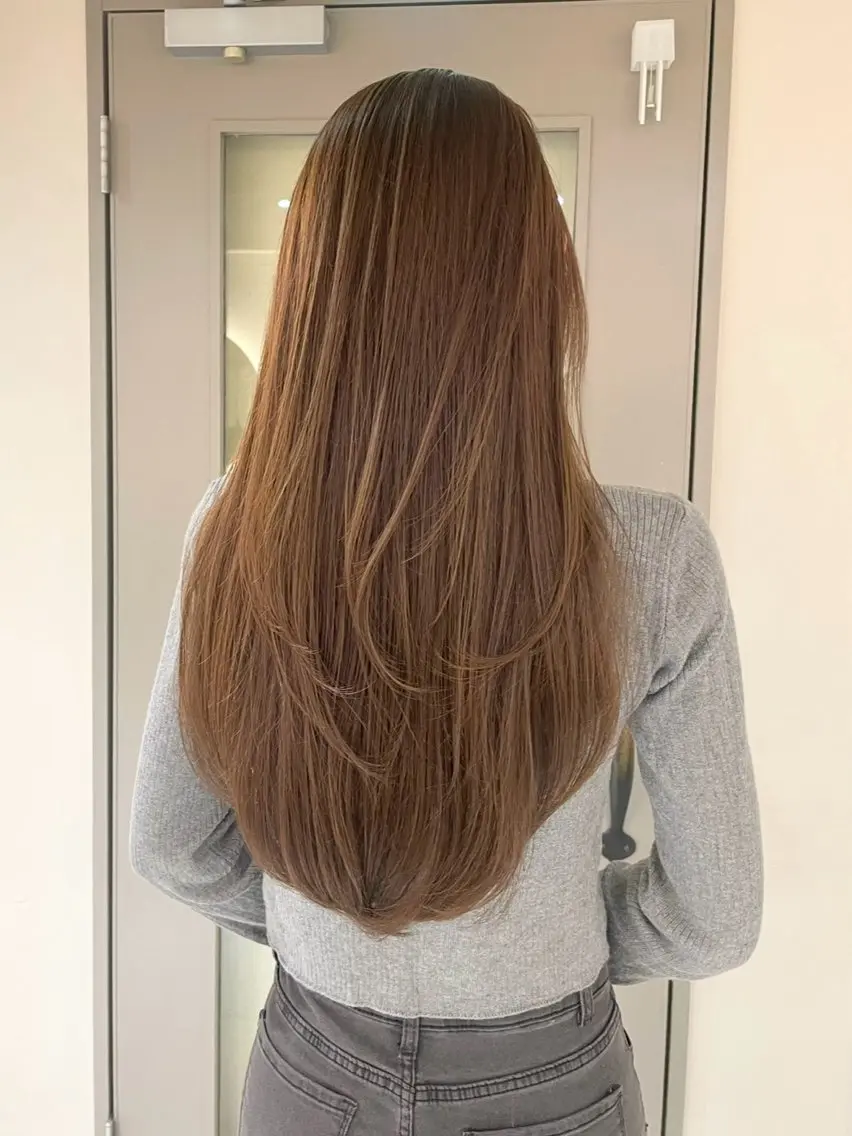 ロング カラー ベージュカラー ブリーチ ダブルカラー ブリーチなしカラー オリーブベージュ カット ヘアカラー トリートメント 横浜/レイヤーカット /韓国ヘア/佐藤記正のヘアスタイル