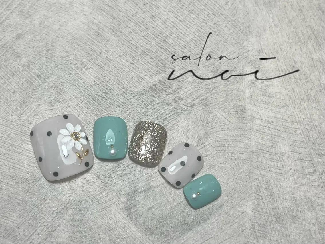 ネイル フットネイル 春ネイル フットネイル salon noiのネイルデザイン
