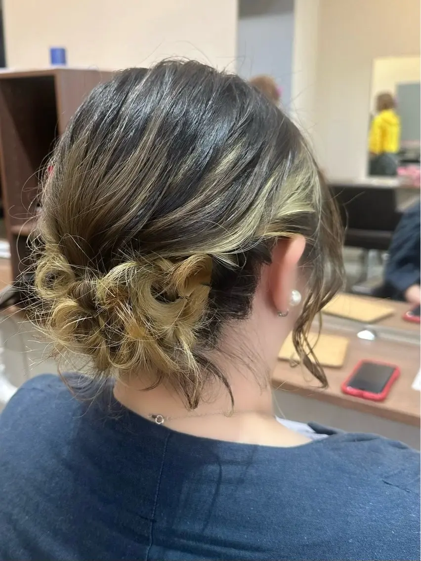 ショート ヘアアレンジ ボブ 縮毛矯正+モテカラー 🎀✨MIHOのヘアスタイル