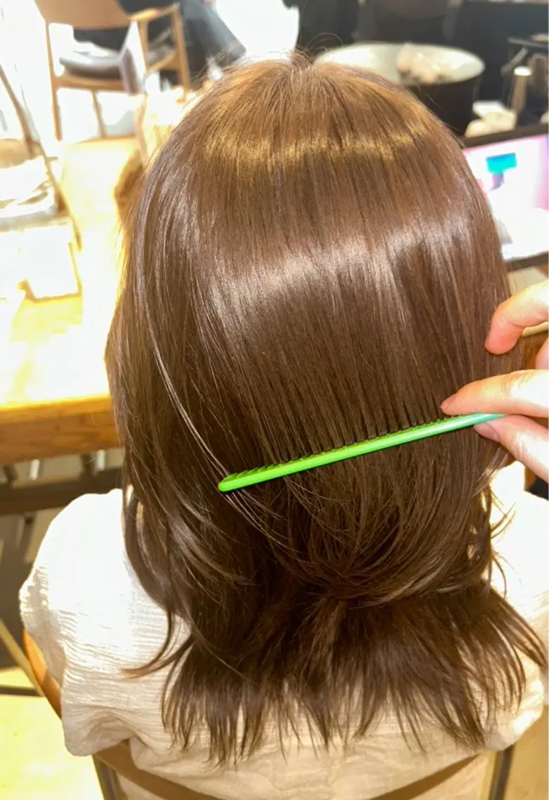 セミロング トリートメント ヘアカラー アワタケ リンのヘアスタイル