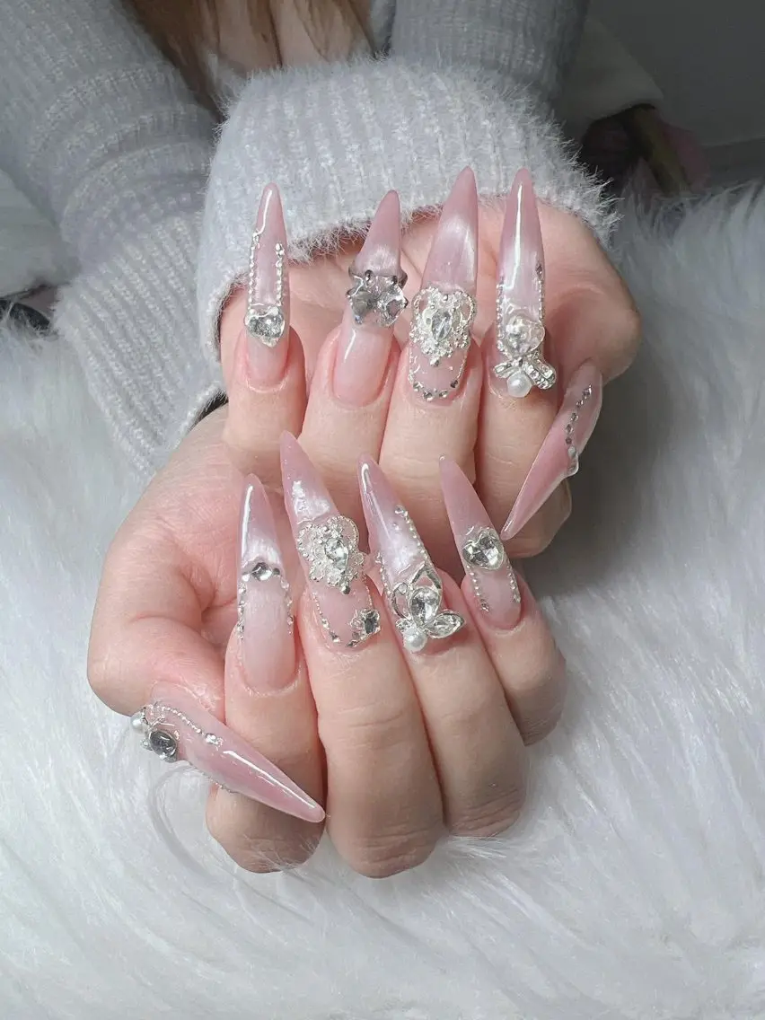 ネイル 長さ出し グラデーション 卒業式 キラキラネイル マグネットネイル ハンドネイル Lee Nailsのネイルデザイン
