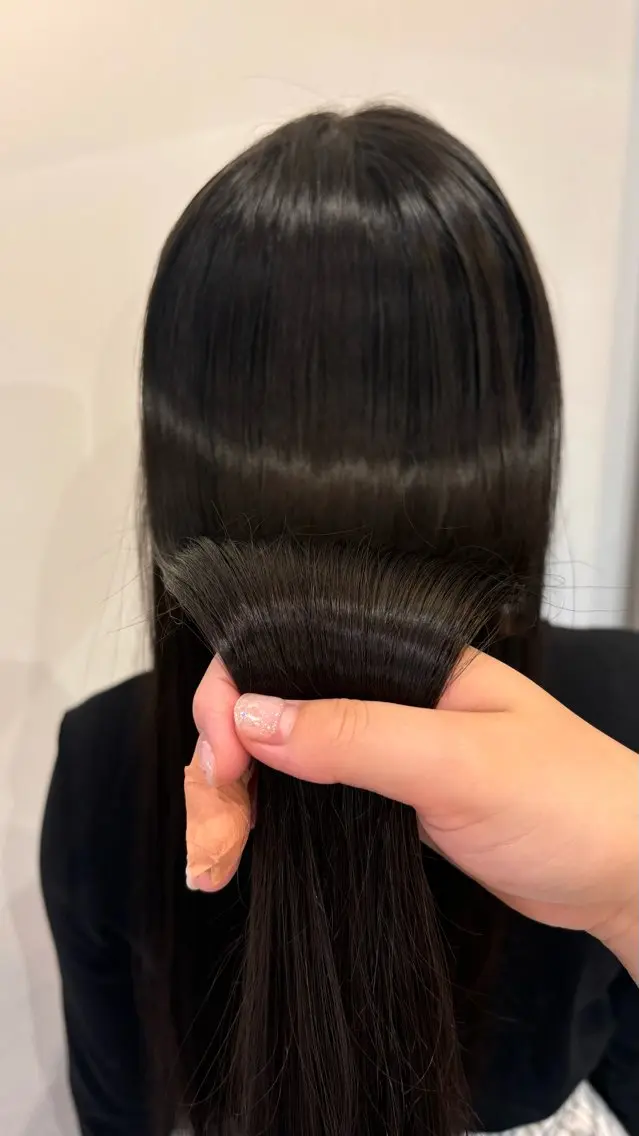 ロング 平出 千尋のヘアスタイル