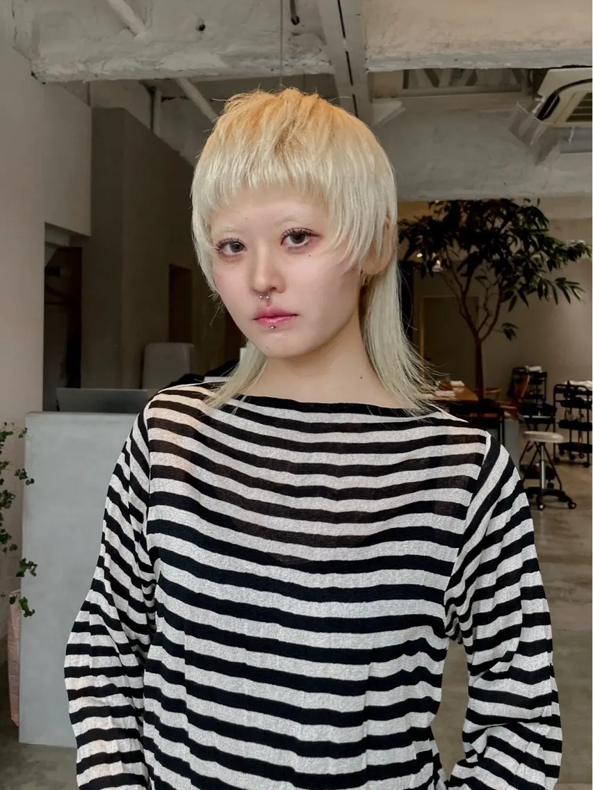 セミロング 中村 玲音のヘアスタイル