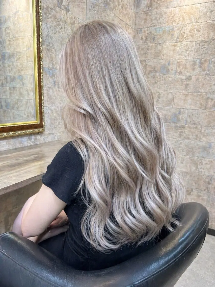 ロング カラー 和久井 琉空のヘアスタイル