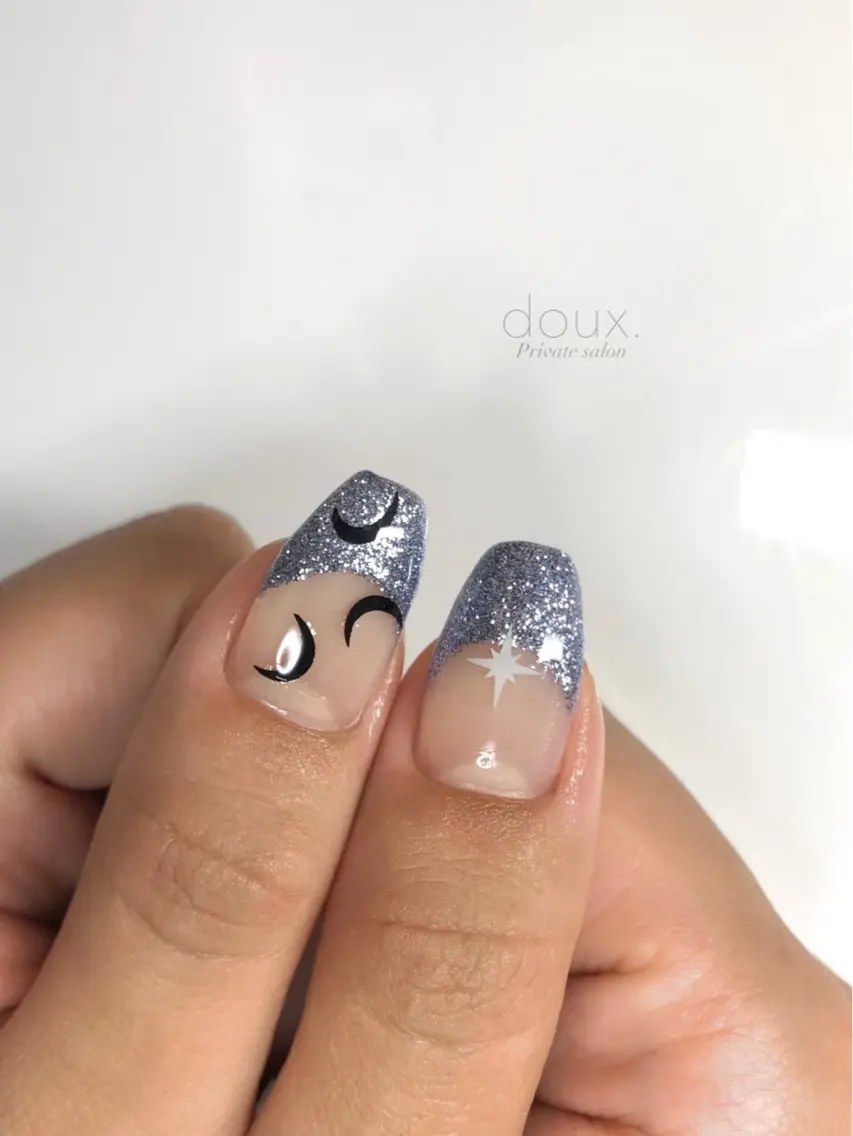 ネイル フレンチネイル 韓国ネイル ラメ(グリッター) ニュアンスネイル オフィスネイル doux. nailのネイルデザイン
