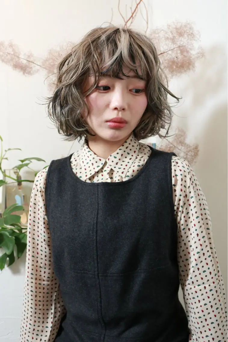 ショート カラー ヘアアレンジ ヘアカラー Niina yuzuのヘアスタイル