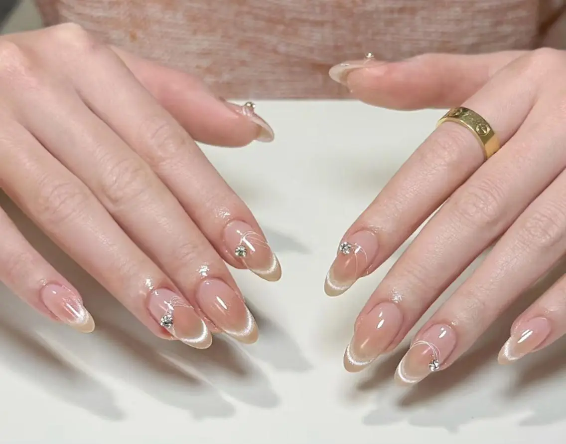 ネイル ハンドネイル 🎀 Ayaka_nailのネイルデザイン