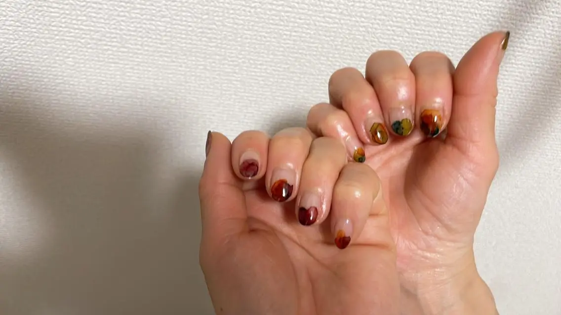 ネイル ハンドネイル Slow.Nail Tomomiのネイルデザイン