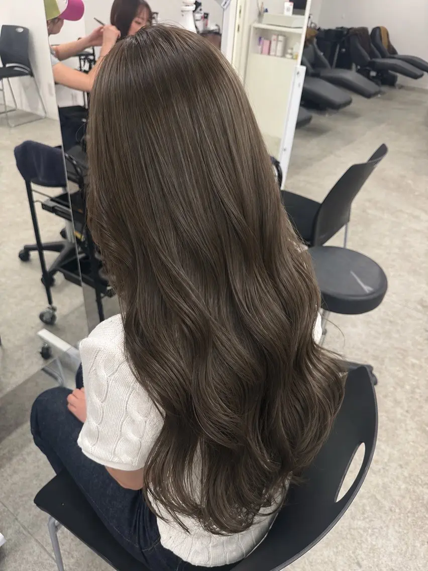 ロング カラー chino /艶カラー🤍のヘアスタイル
