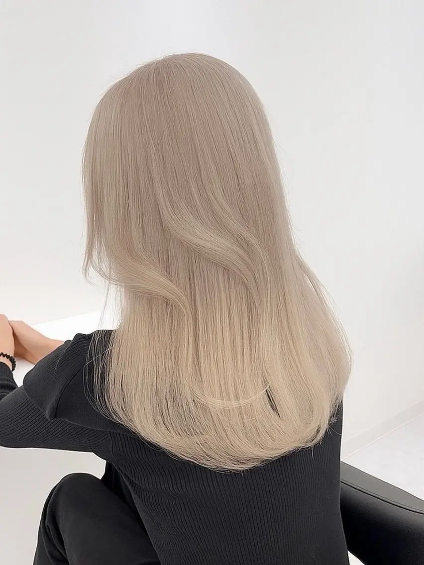 セミロング カラー 🌟カラー特化🌟 大村 遥咲のヘアスタイル