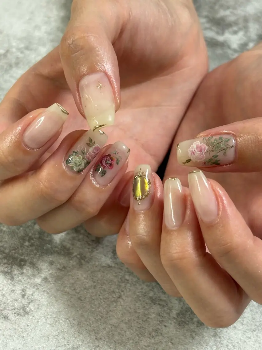 ネイル ハンドネイル FIORITURA Maikoのネイルデザイン