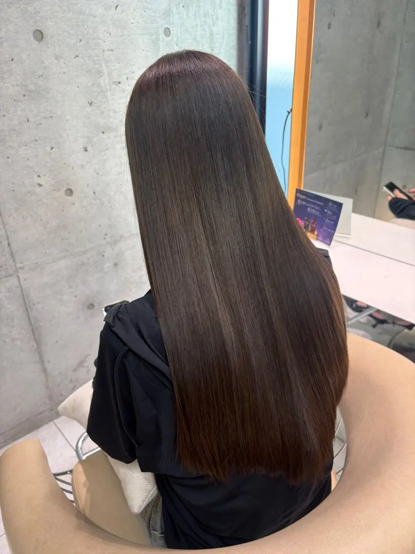 ロング 縮毛矯正 トリートメント 福岡縮毛矯正✨️ ストレート 向井和輝のヘアスタイル