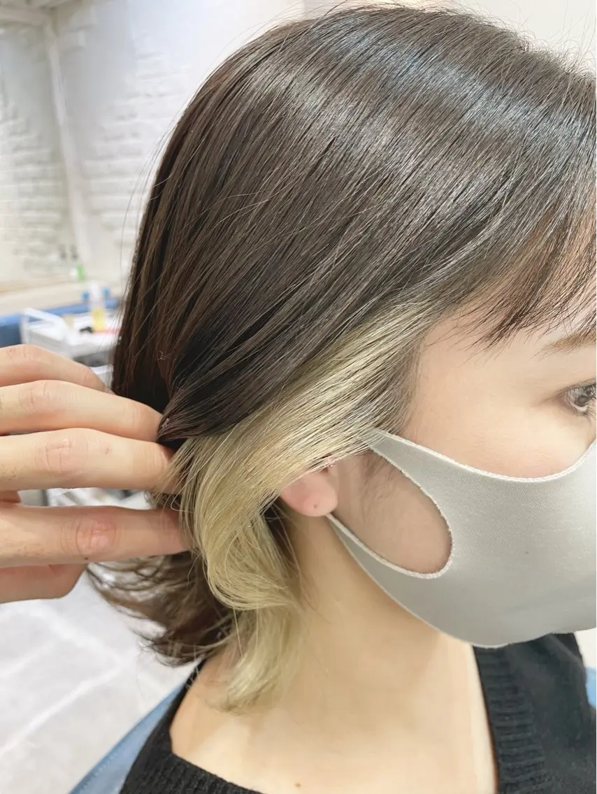 ミディアム カラー ブリーチ インナーカラー 中目黒✂︎店長✂︎ TOMOHIROのヘアスタイル