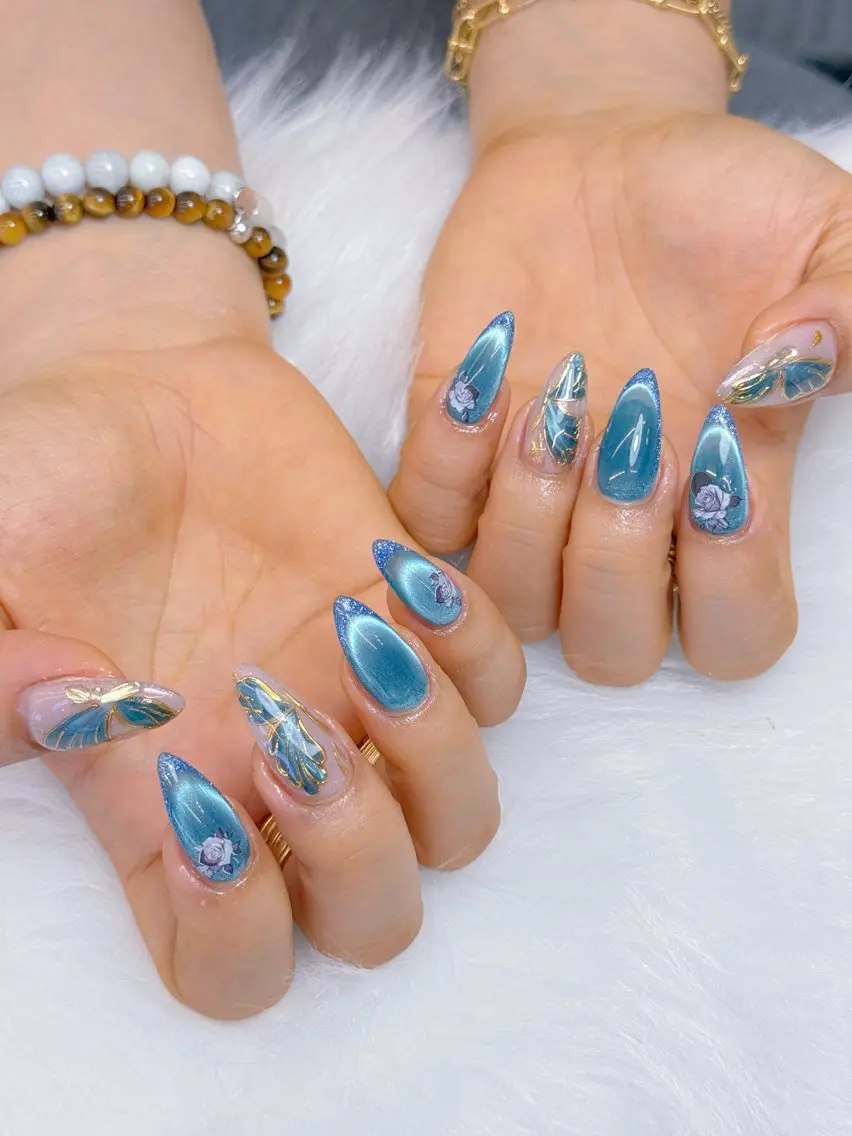 ネイル チークネイル 長さ出し フットネイル 韓国ネイル マグネットネイル Luxe Nailのネイルデザイン