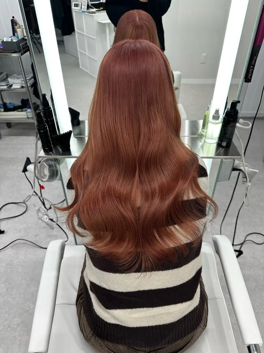ロング タマシロカリン 艶カラー/レイヤーのヘアスタイル