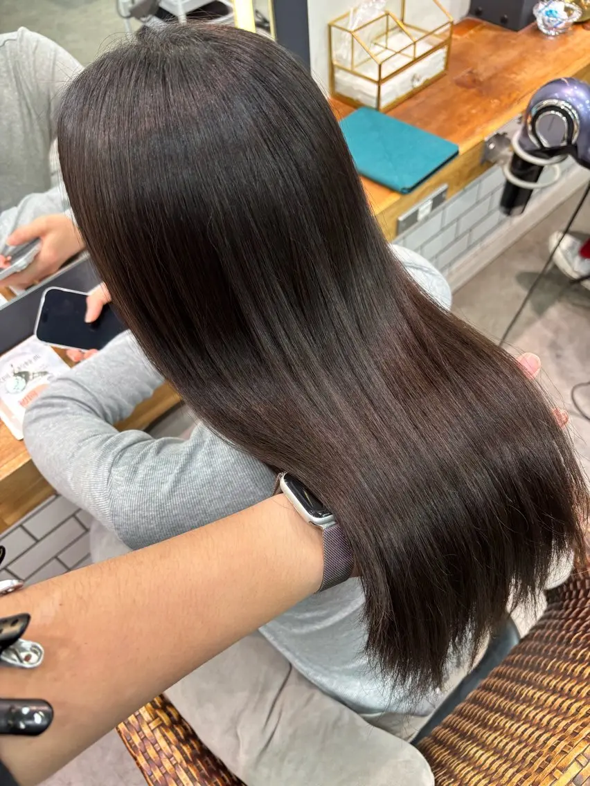 ロング 髪質改善 縮毛矯正 似合う赤み消しカラー ＊こうき［恵比寿］のヘアスタイル