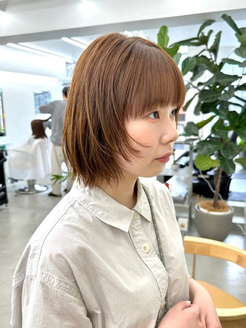 ショート カラー ボブレイヤー ベージュカラー ブラウンカラー ブラウンベージュ ボブ カット ヘアカラー トリートメント ボブ/レイヤー/ケア パーマ/リュウタのヘアスタイル