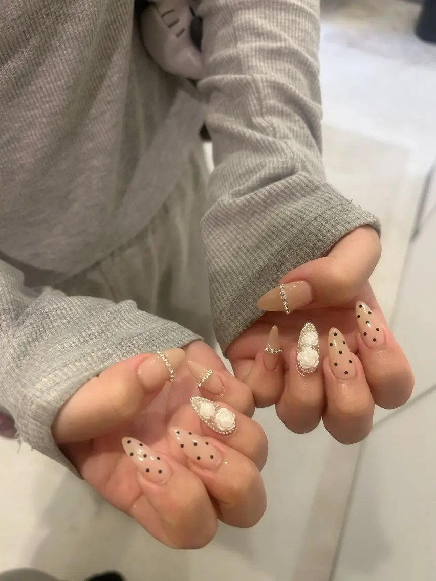 ロング yeri koharuのネイルデザイン