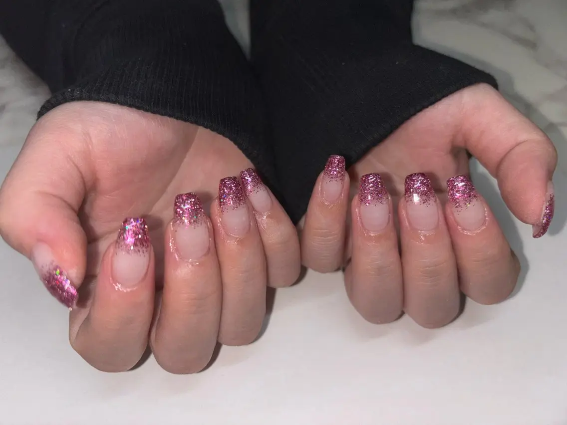 ネイル フラッシュネイル グラデーション ラメ(グリッター) ラメグラデーション nayu nailのネイルデザイン