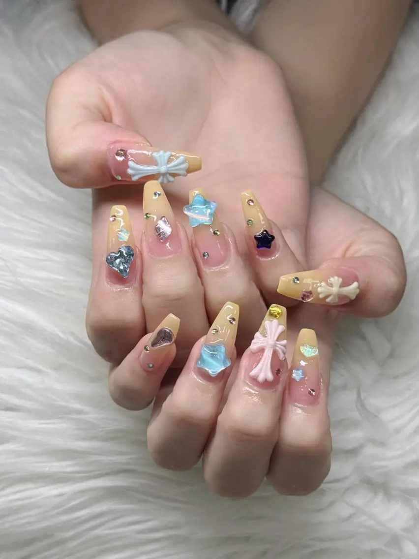 ネイル ハンドネイル Lee Nailsのネイルデザイン