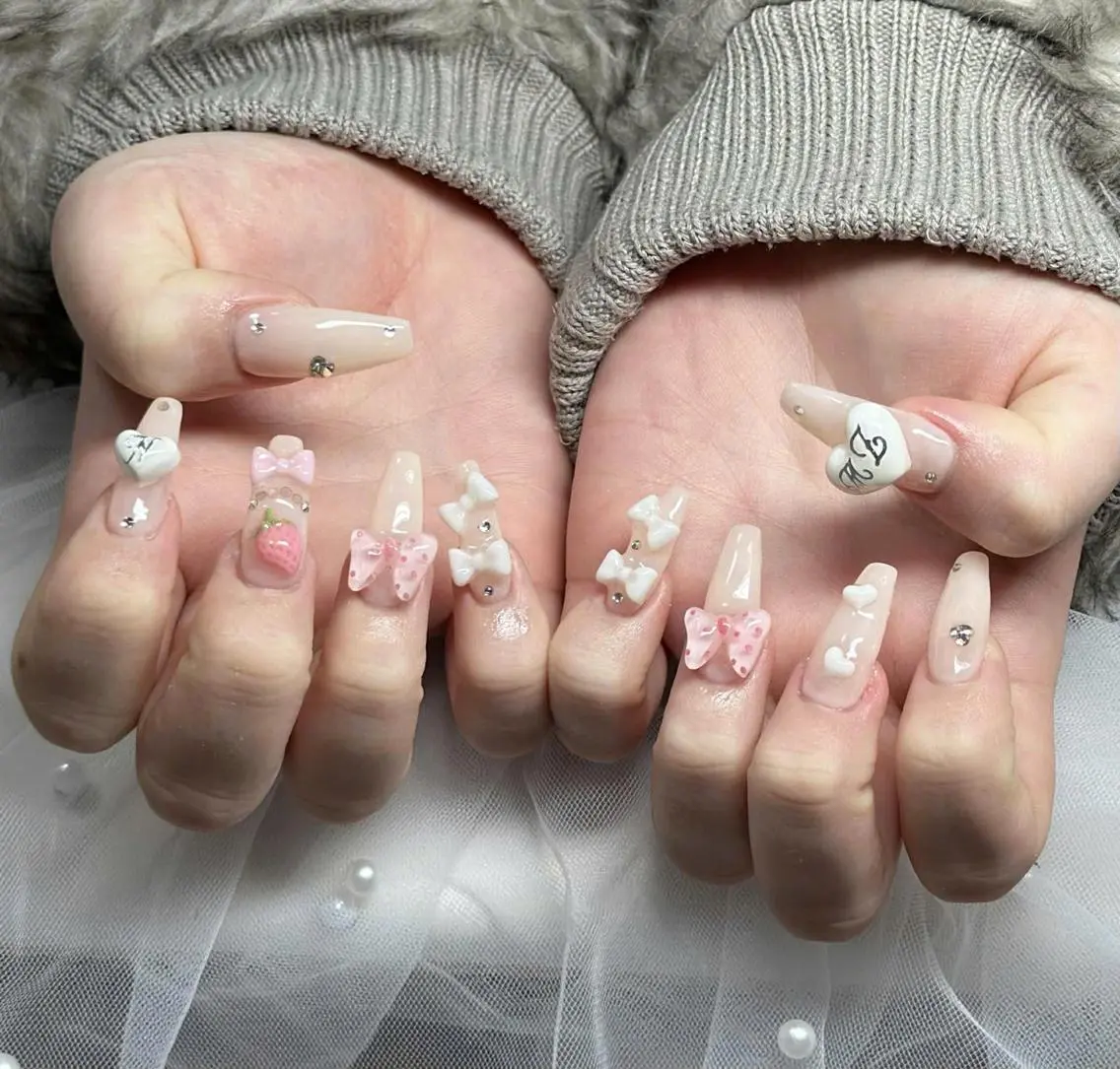 ネイル フレンチネイル ジェルネイル ハロウィン 韓国ネイル マグネットネイル ハンドネイル H.baby Nail Salonのネイルデザイン