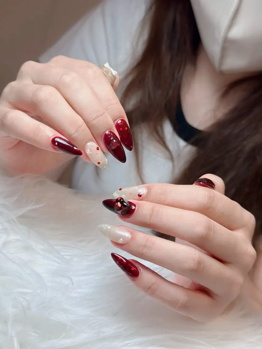 ネイル チークネイル フレンチネイル キラキラネイル 韓国ネイル マグネットネイル ハンドネイル Chibi h.babynailのネイルデザイン