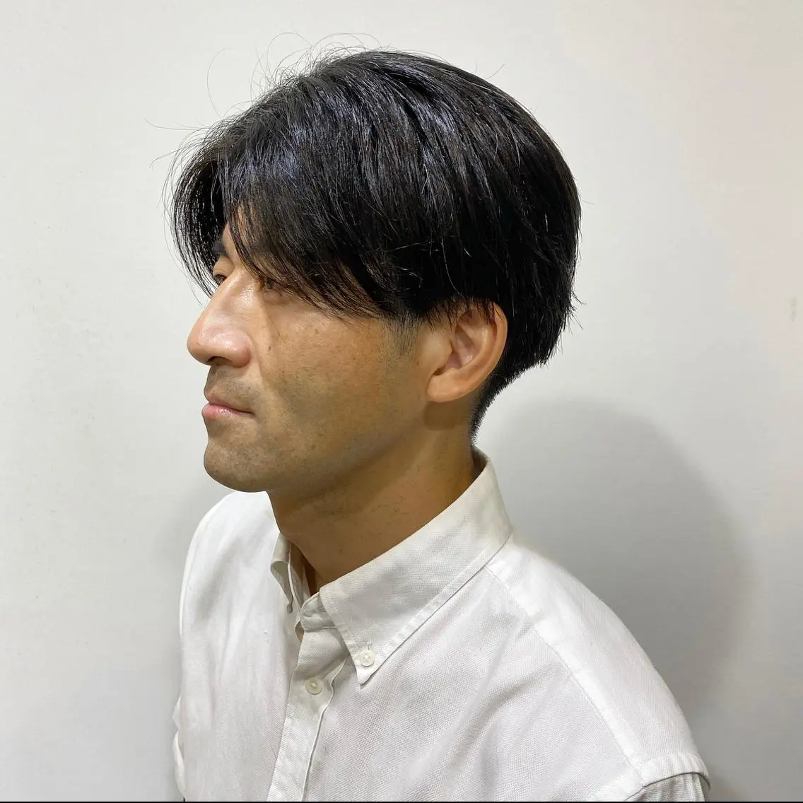 メンズ センターパート JINKIメンズ特化 メンズカットパーマのヘアスタイル
