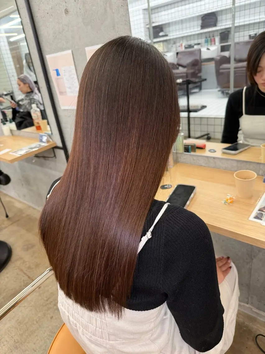 セミロング 髪質改善 レイヤーカット 縮毛矯正 カット 縮毛矯正 トリートメント 縮毛矯正×髪質改善× 艶髪カラー 吉原和磨のヘアスタイル