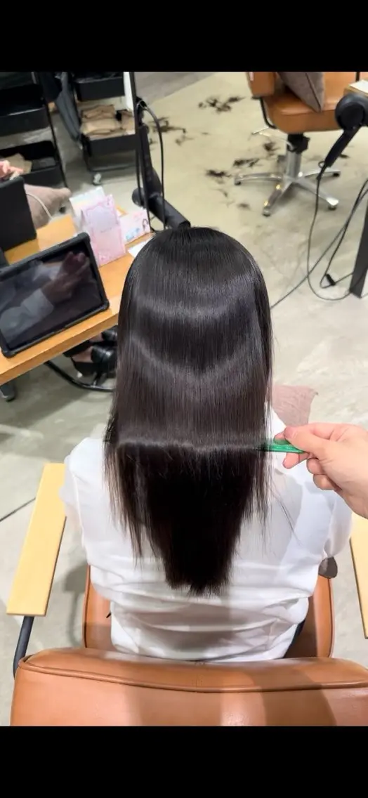 セミロング カット 縮毛矯正 髪質改善縮毛矯正 艶ボブ／銀座／あおのヘアスタイル